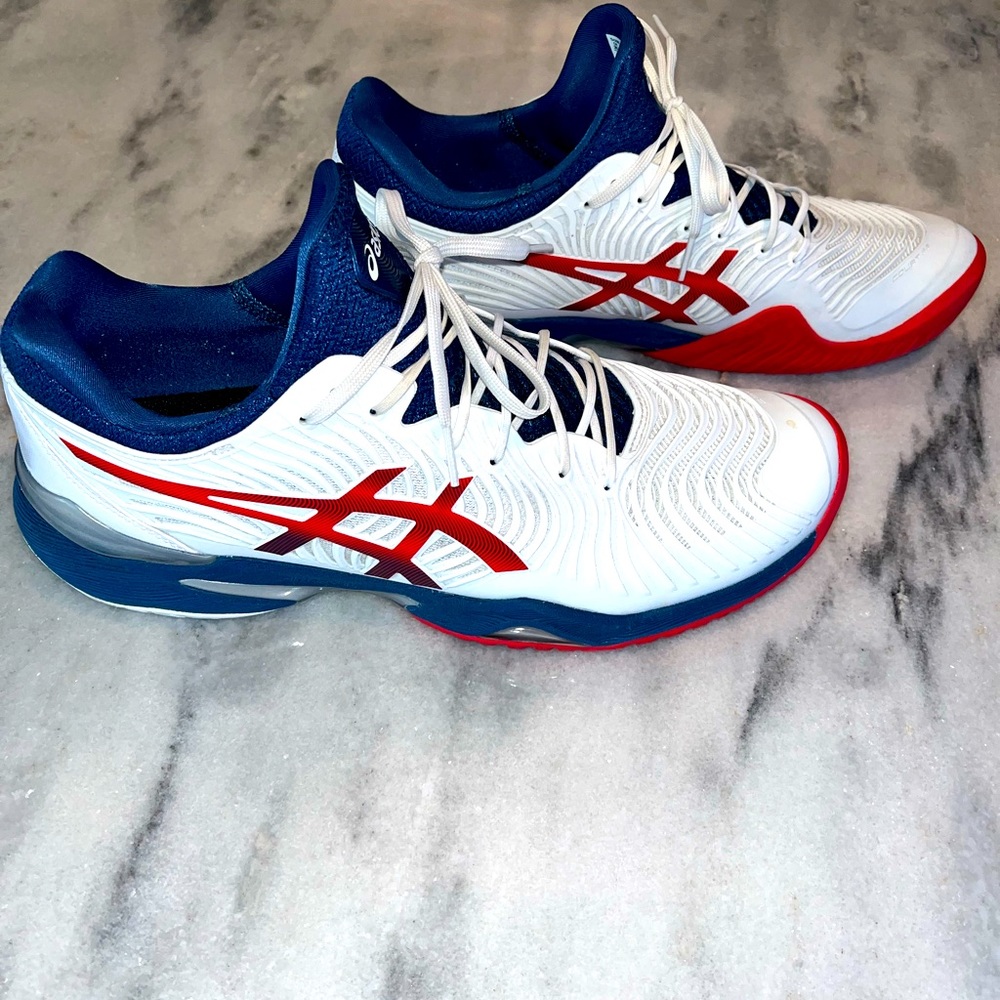 ASICS Speed FF court shoes in white, blue, red. Men’s size 11